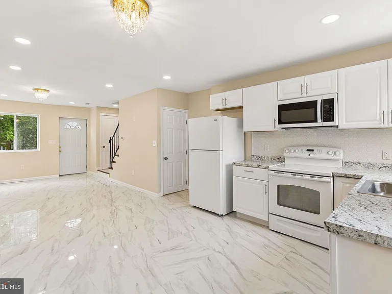 4706 Alhambra Ave — Photo 6