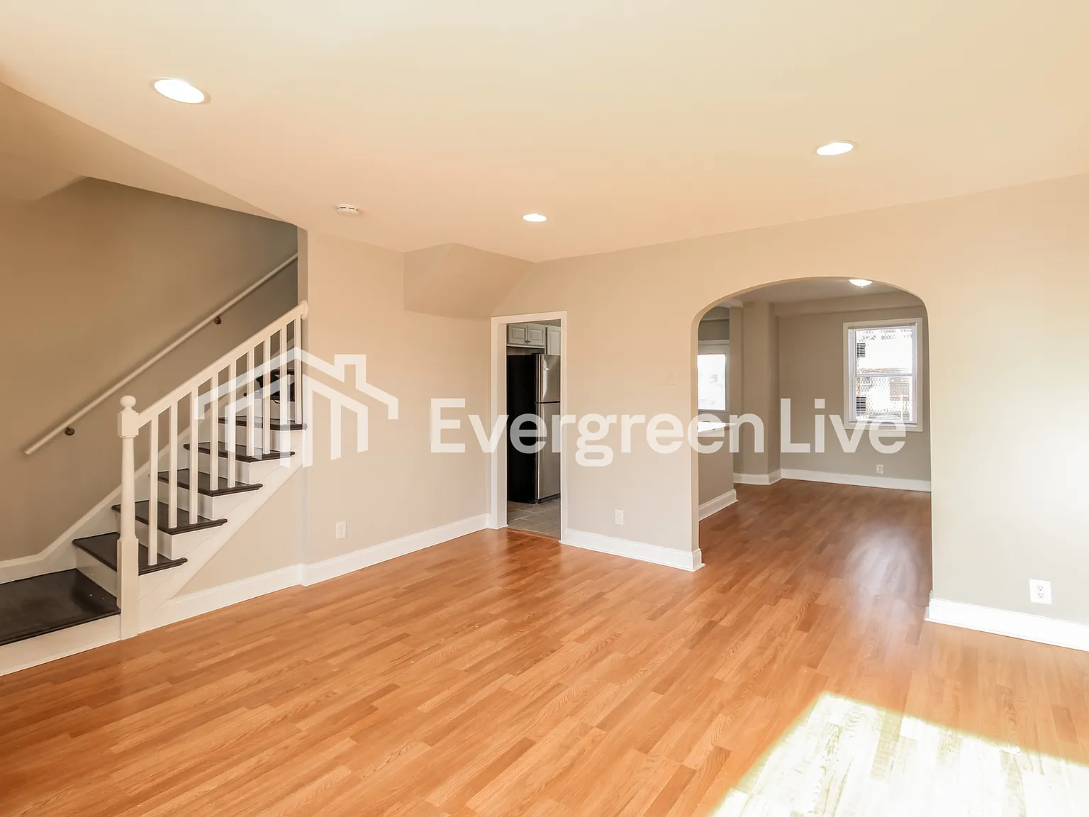 3 bed, 2.0 bath, 1178 sqft, $1,645 — Photo 2