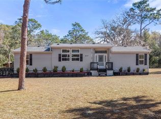 8237 N Ira Martin Ave, Crystal River, FL 34428