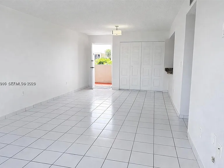 802 NW 87th Ave #315 — Photo 4