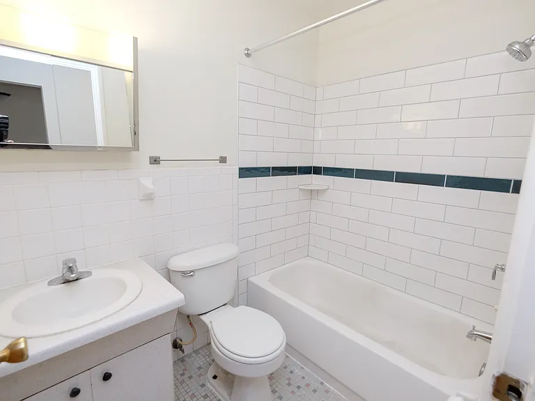 Corner 29 Apartments — Photo 11
