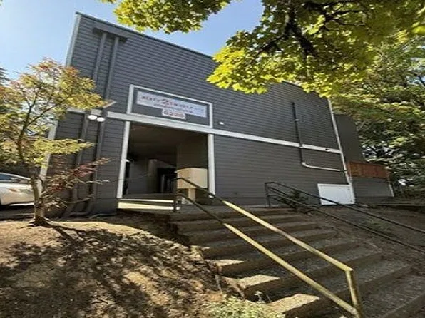 6220 SW Capitol Hwy, Portland, OR 97239