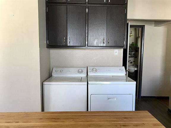 4th image of 311 S Linn Ave