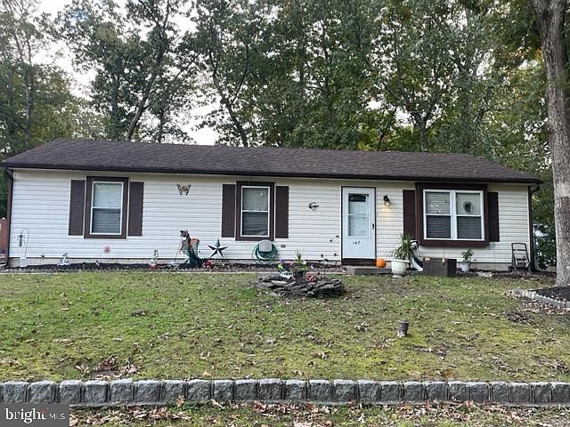 1st image of 147 Curtain Ave
