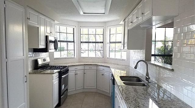 1st image of 16408 Knottingham Dr