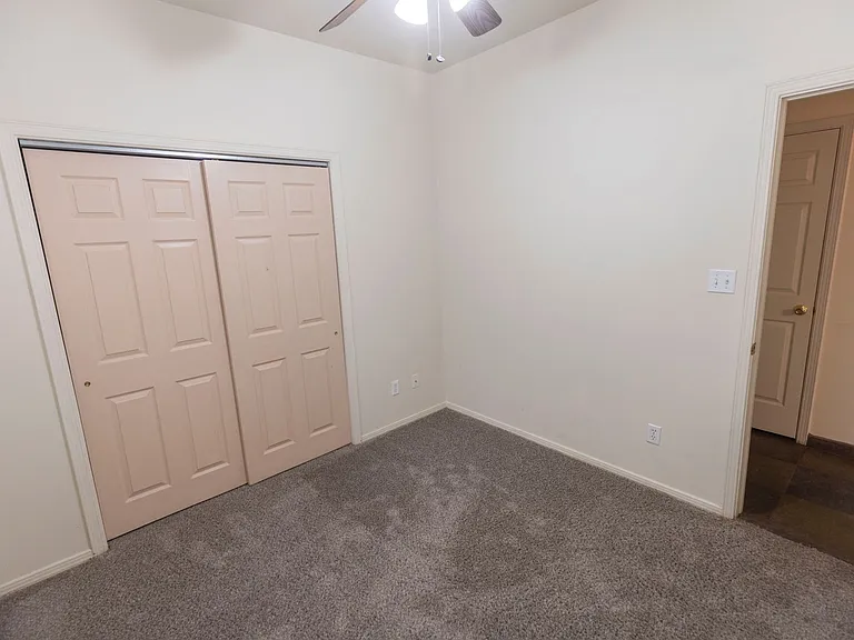 1635 Spruce Ave — Photo 15