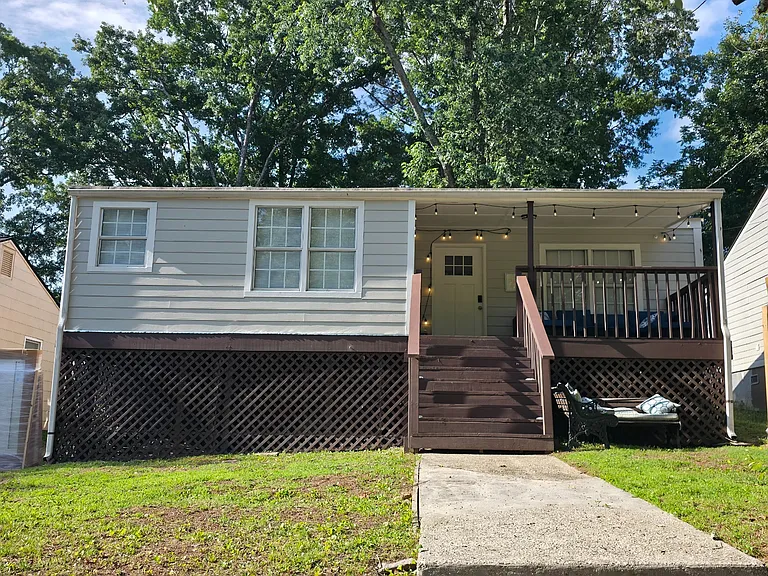 214 Maple St — Photo 4