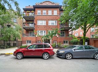 841 W Belle Plaine Ave #3, Chicago, IL 60613