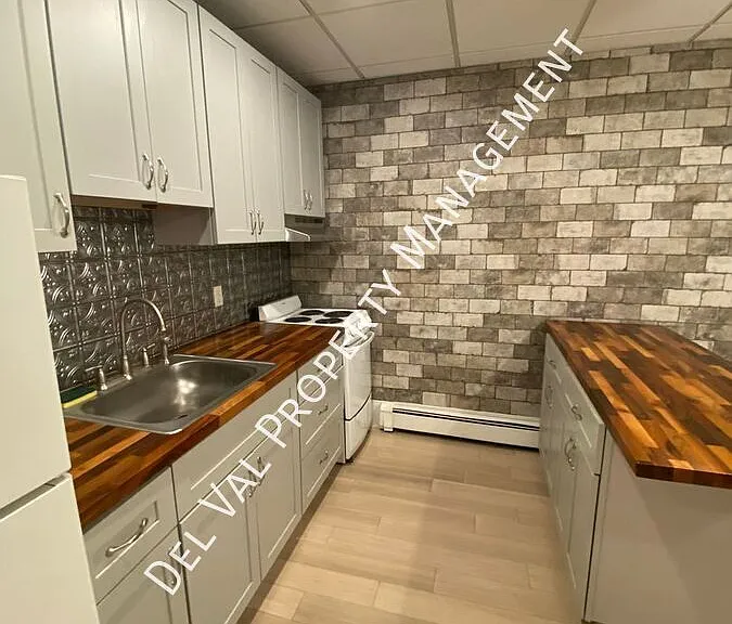 49 N Main St #1B — Photo 9