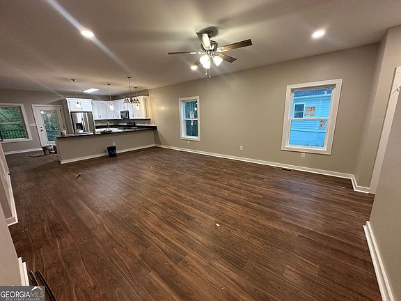 3rd image of 113 Sidetrack Cir