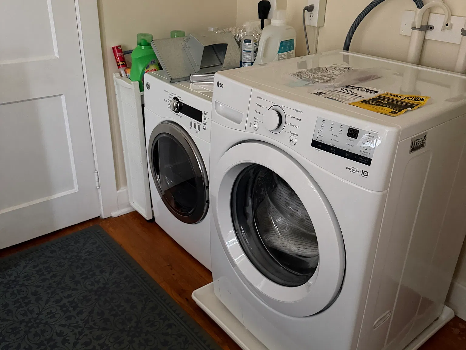 2 bed, 800 sqft, $1,500 — Photo 2