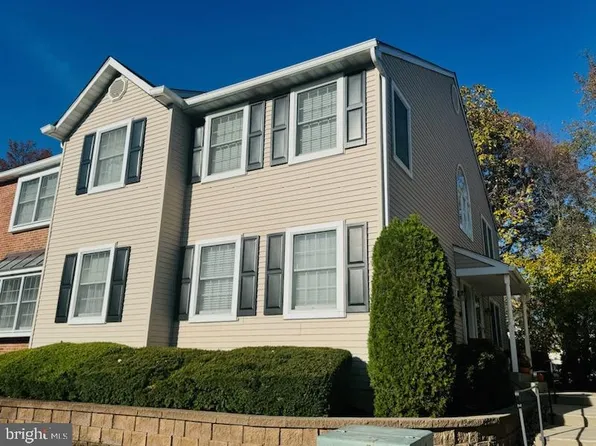 55 Eraser Rd, Moorestown, NJ 08057