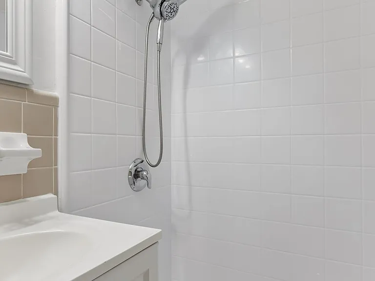 1001 Lakeside Dr — Photo 21