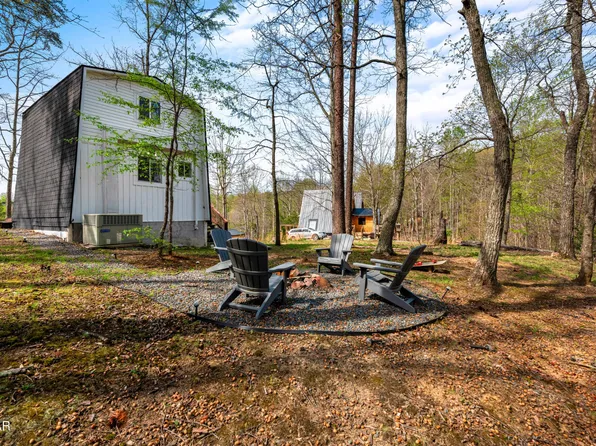 1638 S Mountain View Rd, Sevierville, TN 37876