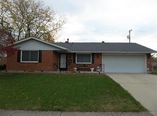 5214 Pitcairn Rd, Dayton, OH 45424