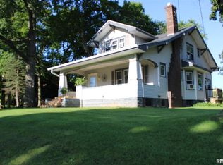 616 N Main St, Eureka, IL