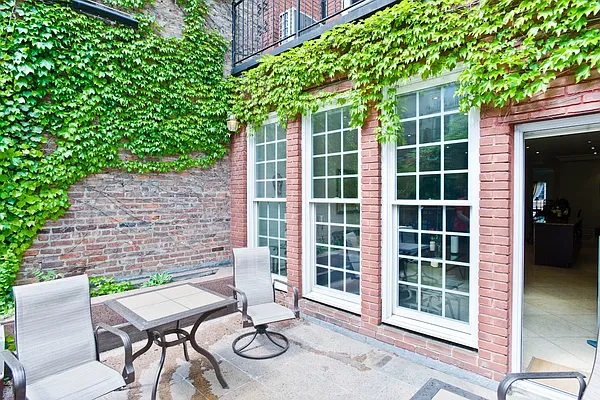 Rented by Town Residential | media 48