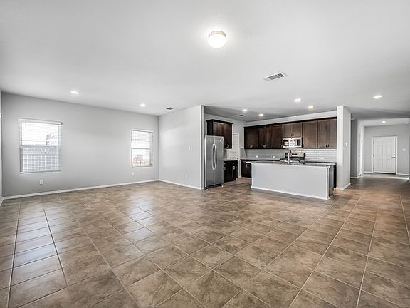 4th image of 311 Chesterfield Dr