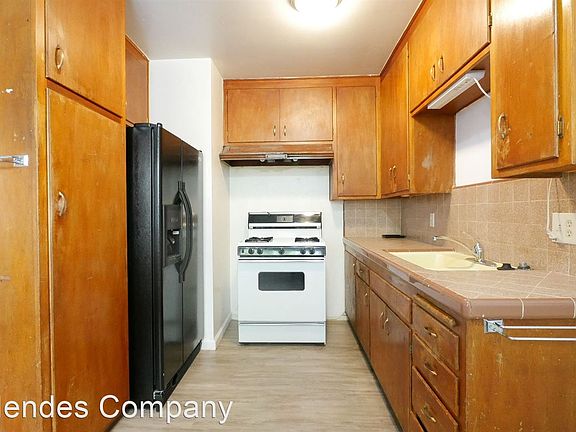 5th image of 3044 Suncrest Dr #7
