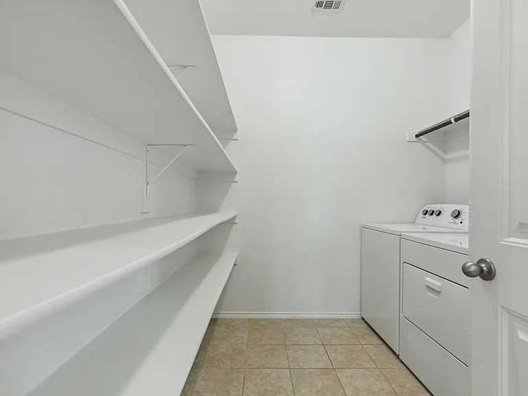 2448 Open Range Dr — Photo 25