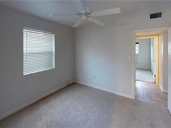 4th image of 21283 Hepner Ave