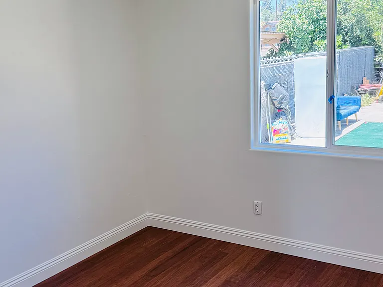 15051 La Mesa St — Photo 11