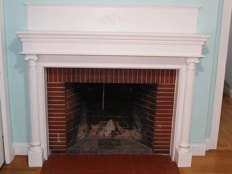 Closed fireplace