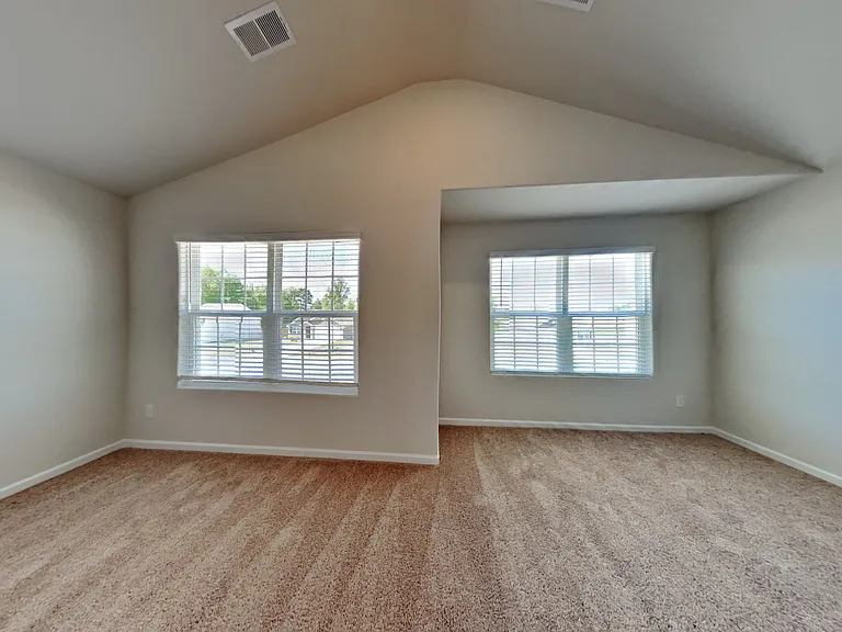 279 Royal Meadow Dr — Photo 8