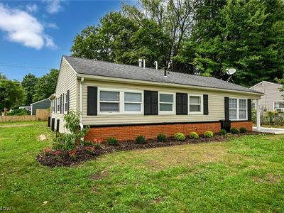 1376 Seward Ave, Akron, OH, 44320