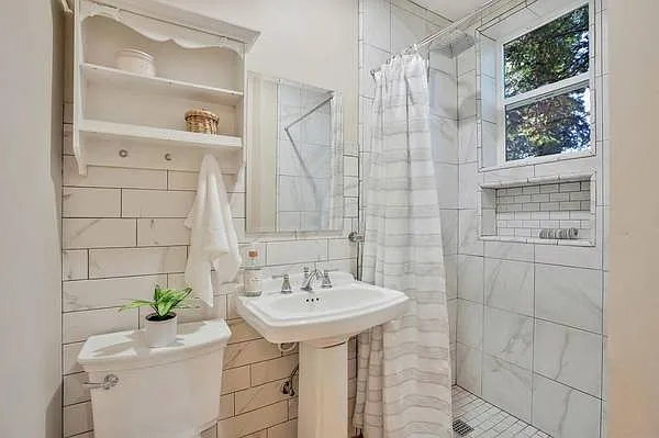 11505 Lake Blvd — Photo 9