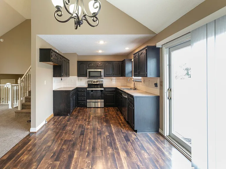 16131 S Matt Ct — Photo 10