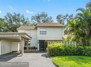 486 Deer Creek Wildwood Ln E, Deerfield Beach, FL 33442