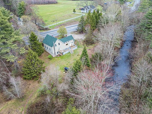 3rd image of 1685 Dover Road