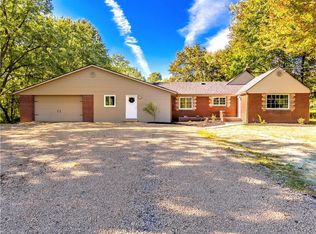 1846 Edwards Dr, Akron, OH