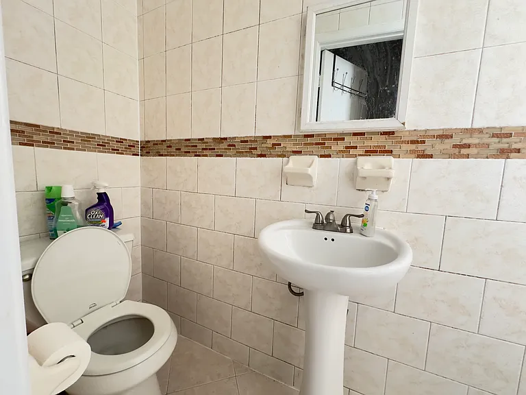 20 Covert St #4L — Photo 12