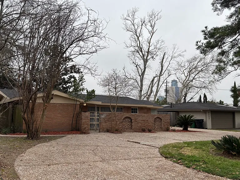 Circular Driveway for multiple parking spots and easy access to the road.