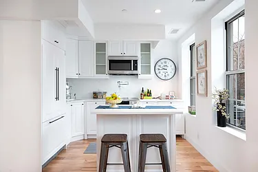 Sold by The InHouse Group