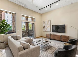 902 Dodge St APT 203, Omaha, NE 68102