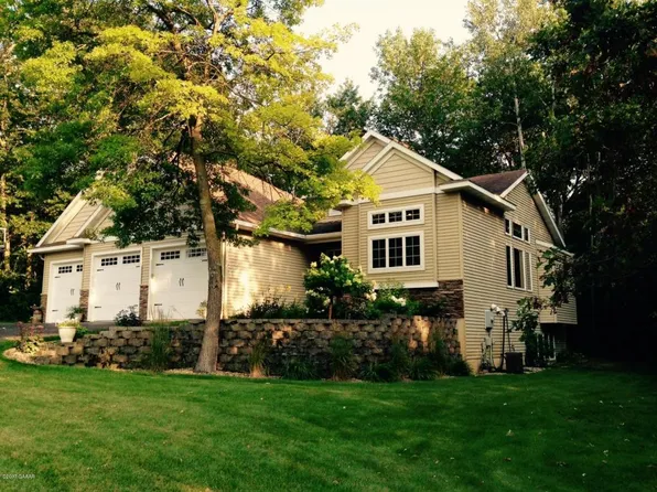 1804 Wildflower Ln NE, Alexandria, MN 56308