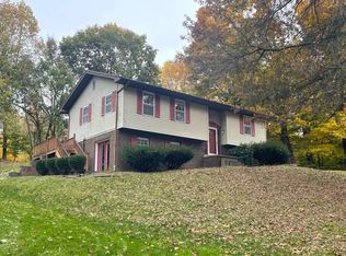 8 Woodland Ct, Tell City, IN 47586