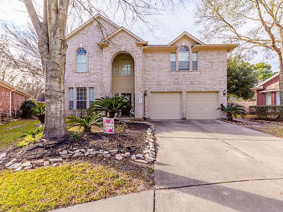 3rd image of 13515 Pepperbush Ct