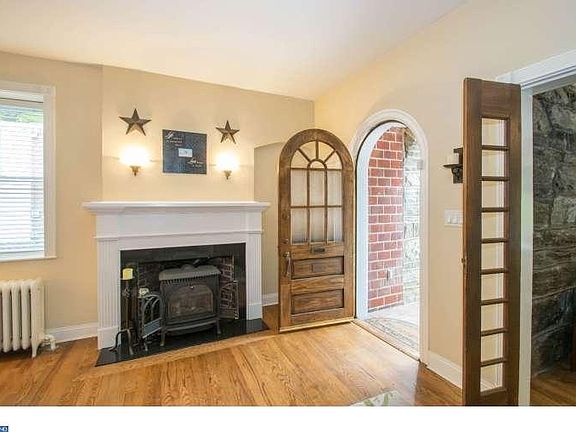 5th image of 1310 Lovering Ave