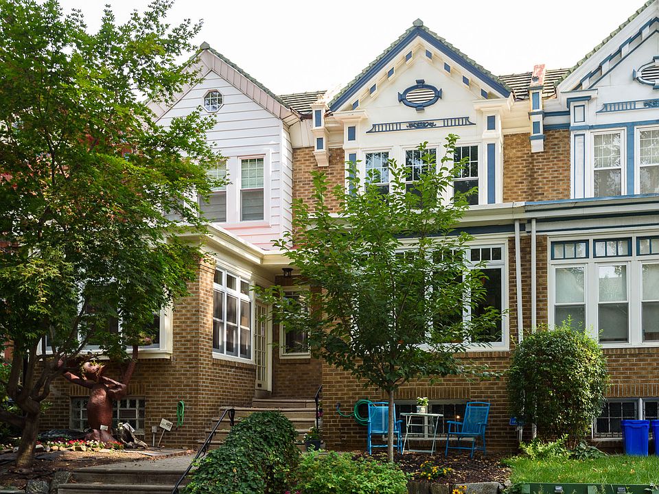 1st image of 4521 Larchwood Ave
