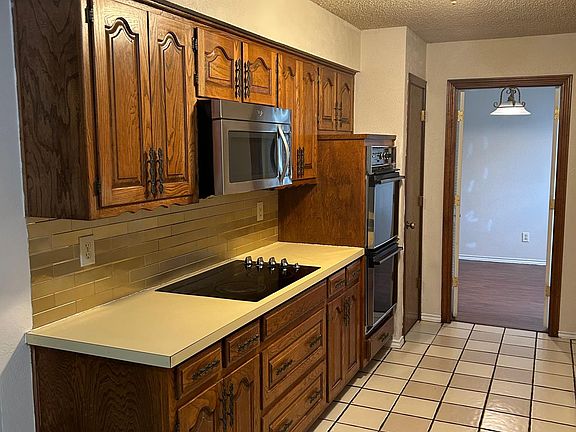 4th image of 5513 Hidalgo Ct