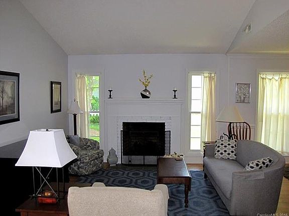 5th image of 2910 Cherry Blossom Ct #0