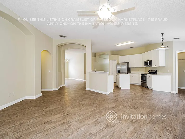 910 Shaw Cir — Photo 3