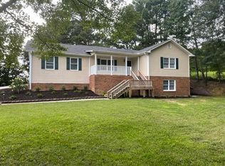 1423 Thrasher Hills Dr NE, Dalton, GA 30721