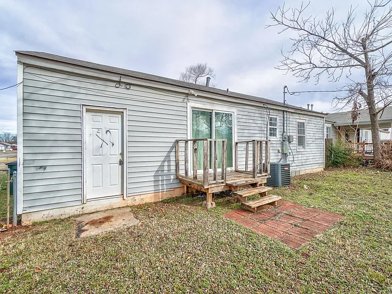 3900 Mallard Dr — Photo 31
