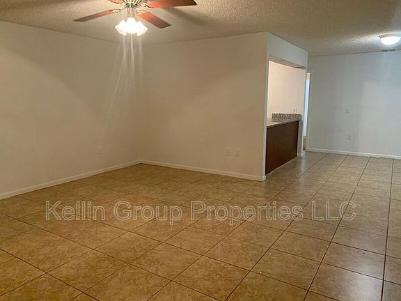 4th image of 858 Fox Lake Dr Unit 858