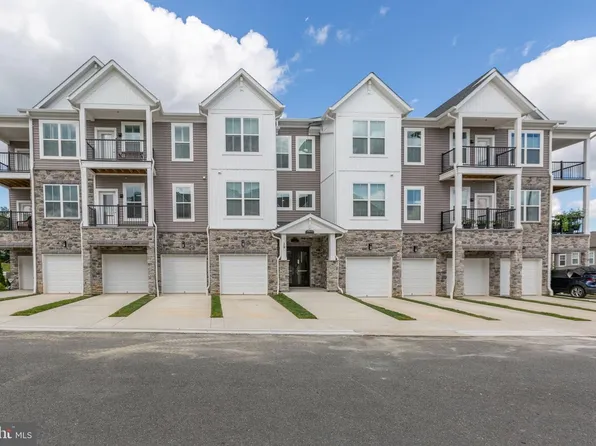 19 Artemisia Way #101, Stafford, VA 22554